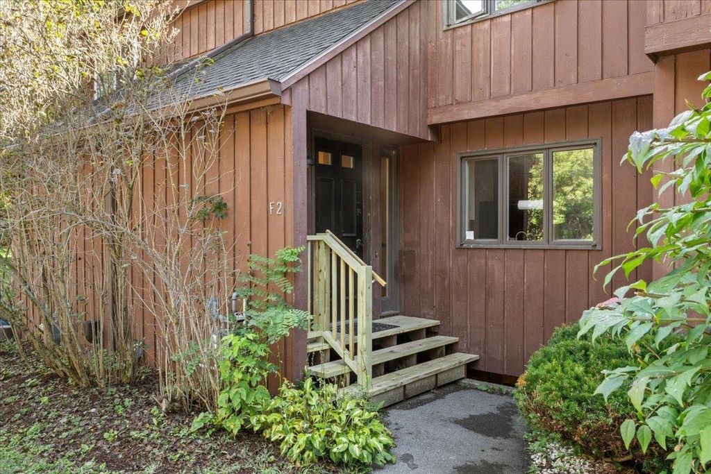 20 Greenfield Rd Unit F2, Essex Junction, VT 05452