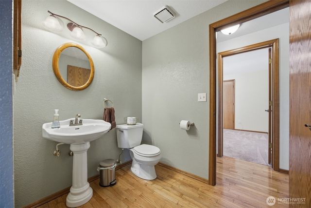 13085 Sunrise Drive, Mount Vernon, WA 98273