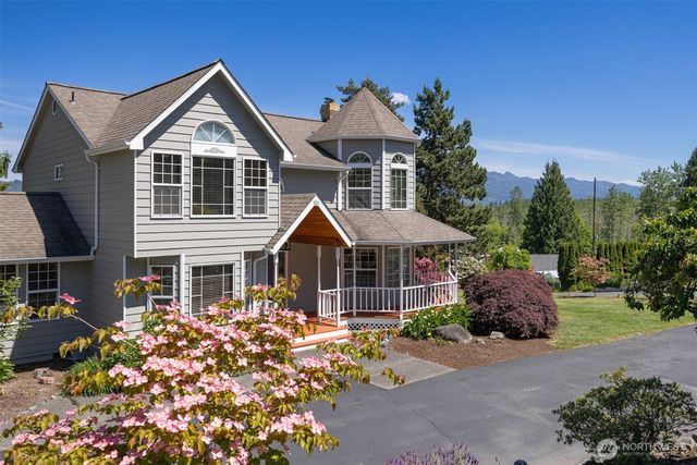 13085 Sunrise Drive, Mount Vernon, WA 98273