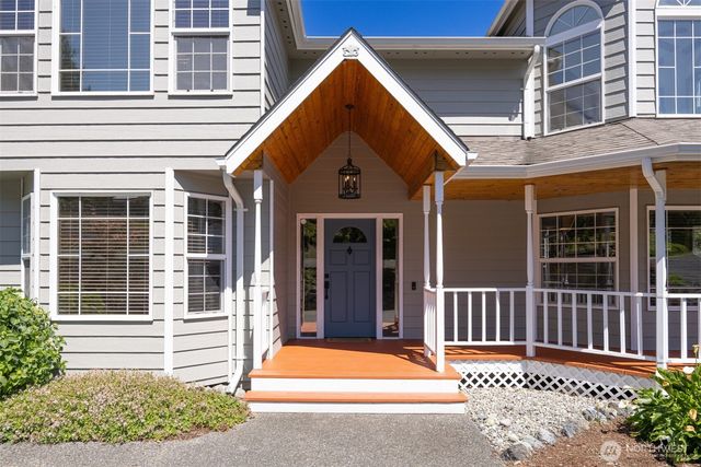 13085 Sunrise Drive, Mount Vernon, WA 98273