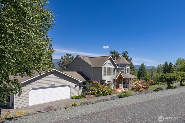 13085 Sunrise Drive, Mount Vernon, WA 98273