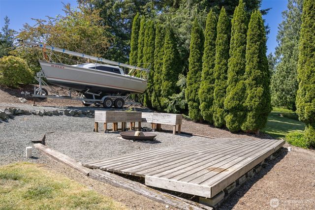 13085 Sunrise Drive, Mount Vernon, WA 98273