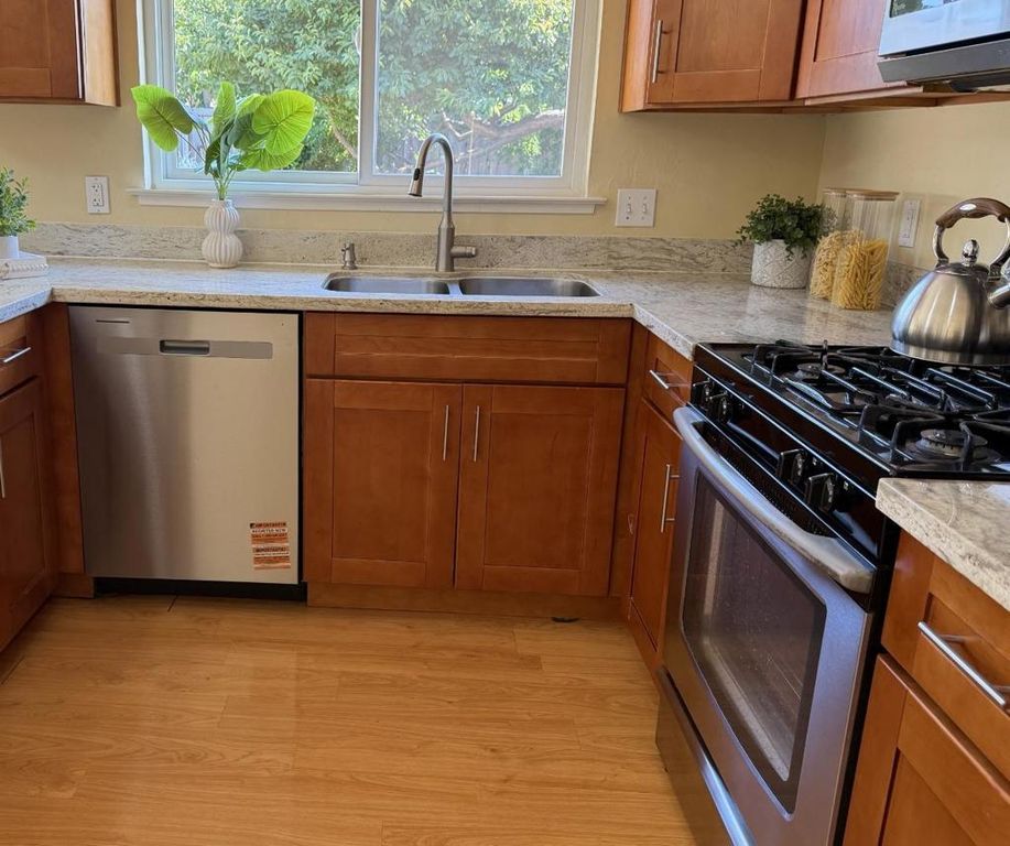 Image 6 of property listing at 4708 Borina Drive, San Jose, CA 95129