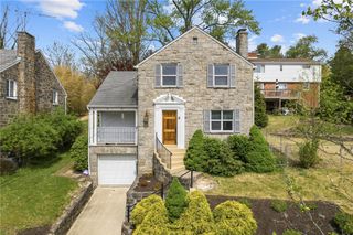 8 Allendale Place, Mt Lebanon, PA 15228