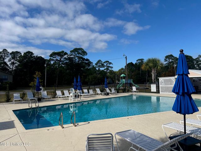 610 Royal Oak Boulevard, Pass Christian, MS 39571