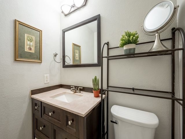 804 Sword Bridge Drive, Lewisville, TX 75056
