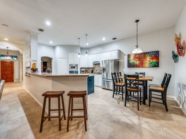 804 Sword Bridge Drive, Lewisville, TX 75056