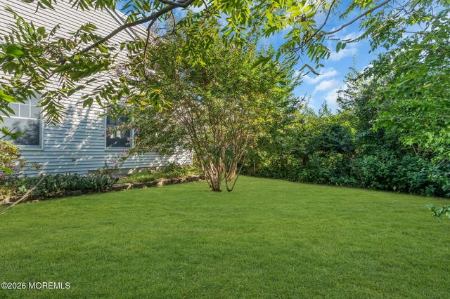 811 Claridge Drive, Spring Lake, NJ 07762