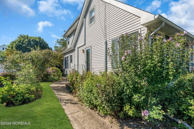811 Claridge Drive, Spring Lake, NJ 07762