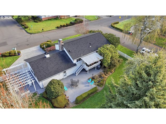 3676 Se PINE St, Hillsboro, OR 97123