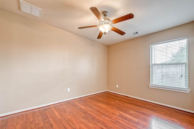 6725 Strawberry Brook Lane, Dickinson, TX 77539