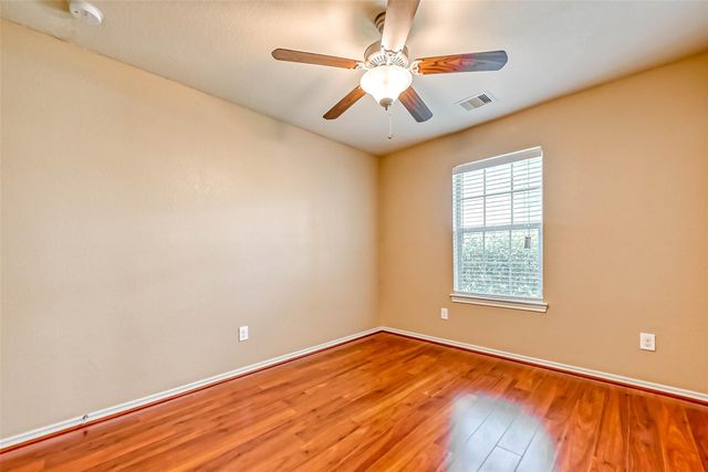 6725 Strawberry Brook Lane, Dickinson, TX 77539