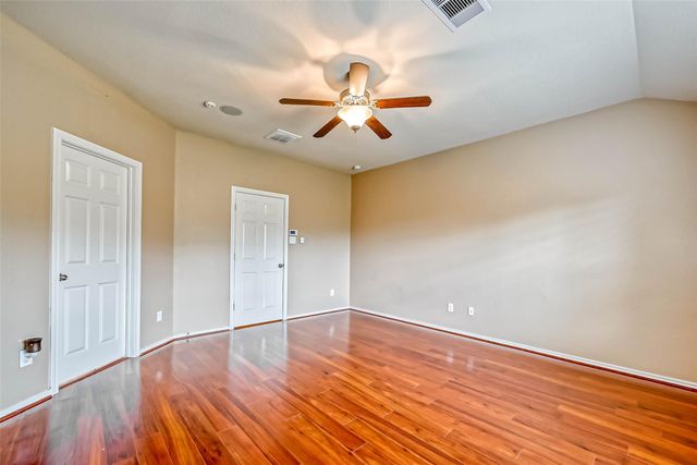 6725 Strawberry Brook Lane, Dickinson, TX 77539