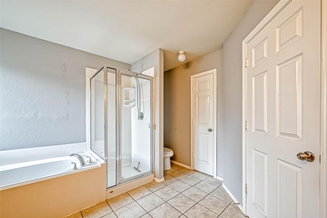 6725 Strawberry Brook Lane, Dickinson, TX 77539