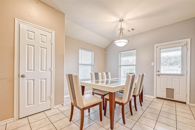 6725 Strawberry Brook Lane, Dickinson, TX 77539