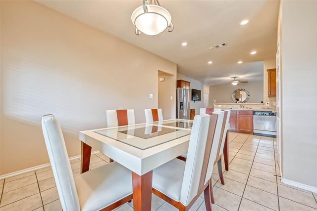 6725 Strawberry Brook Lane, Dickinson, TX 77539