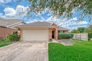 6725 Strawberry Brook Lane, Dickinson, TX 77539