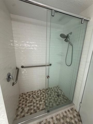 440 LAKEVIEW DRIVE, Oldsmar, FL 34677