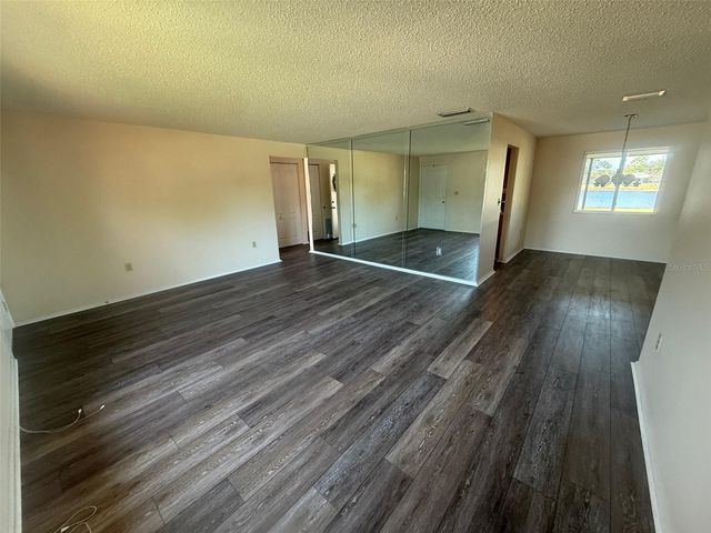 440 LAKEVIEW DRIVE, Oldsmar, FL 34677