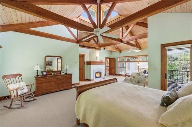 8990 Fields Way, Gainesville, GA 30506