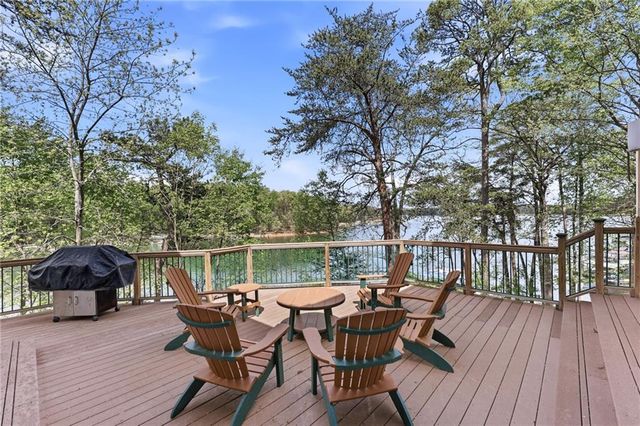 8990 Fields Way, Gainesville, GA 30506