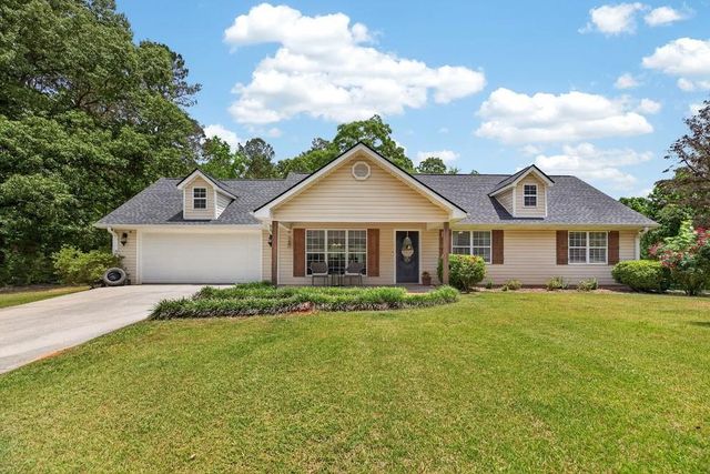 48 Cook Street, Tallapoosa, GA 30176