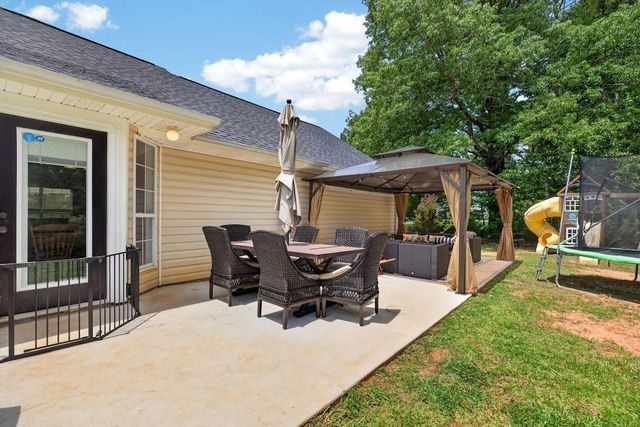 48 Cook Street, Tallapoosa, GA 30176