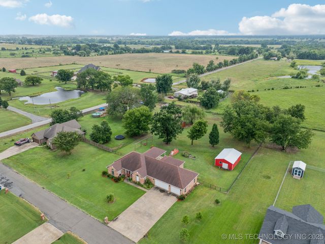 705 SW 23rd Street, Wagoner, OK 74467