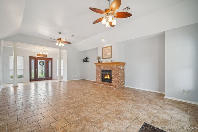 705 SW 23rd Street, Wagoner, OK 74467