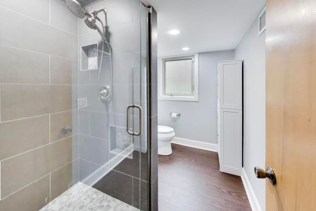 103 S Windsor Drive, Arlington Heights, IL 60004