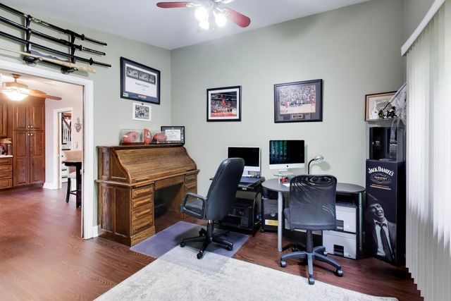 103 S Windsor Drive, Arlington Heights, IL 60004