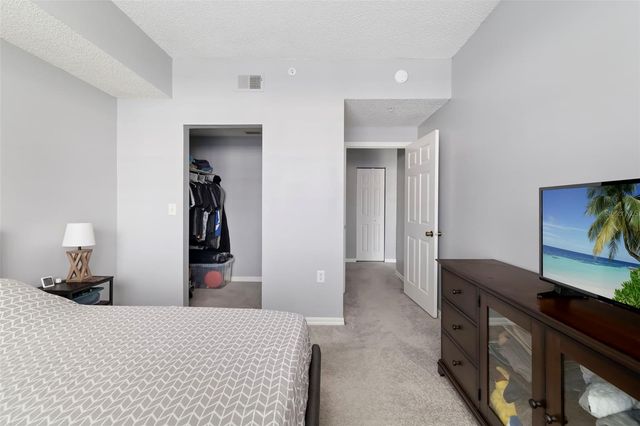 5500 BENTGRASS DRIVE 6-203, Sarasota, FL 34235