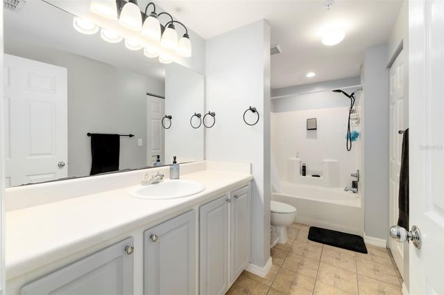 5500 BENTGRASS DRIVE 6-203, Sarasota, FL 34235