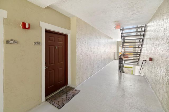 5500 BENTGRASS DRIVE 6-203, Sarasota, FL 34235