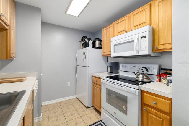 5500 BENTGRASS DRIVE 6-203, Sarasota, FL 34235