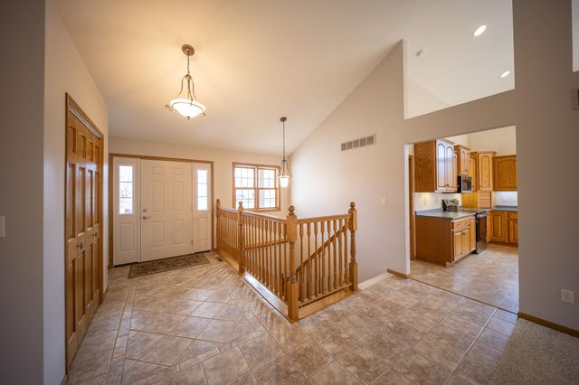 4931 Scenic View Drive SW, Rochester, MN 55902