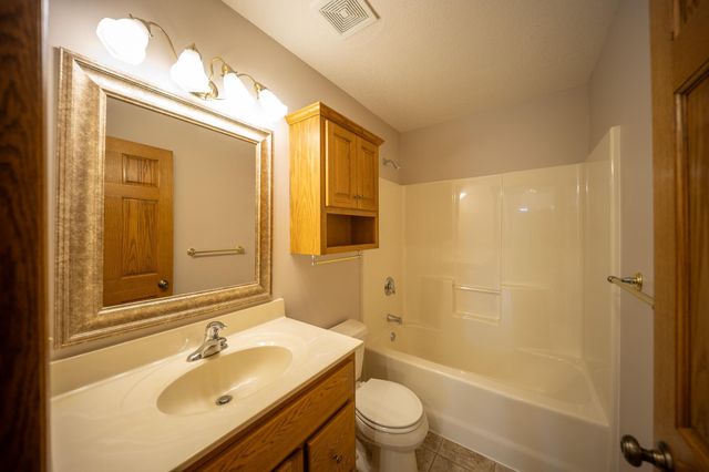 4931 Scenic View Drive SW, Rochester, MN 55902