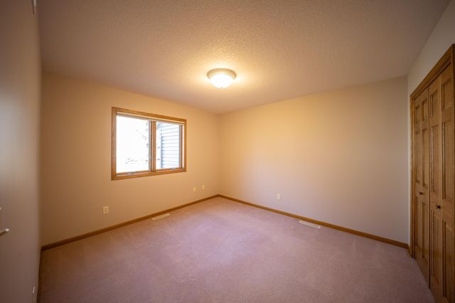 4931 Scenic View Drive SW, Rochester, MN 55902