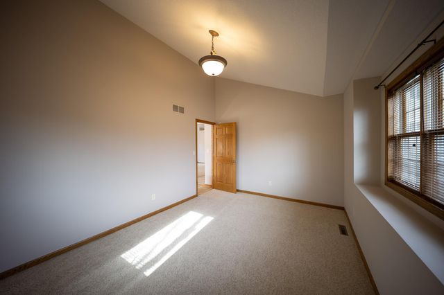 4931 Scenic View Drive SW, Rochester, MN 55902