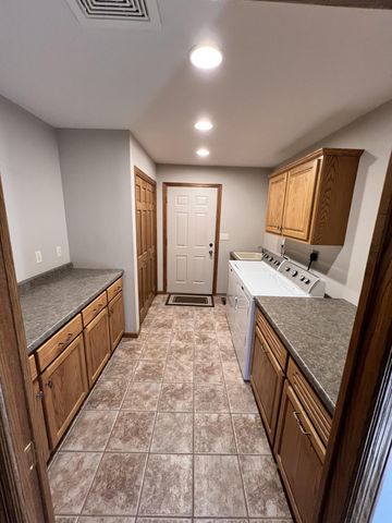 4931 Scenic View Drive SW, Rochester, MN 55902