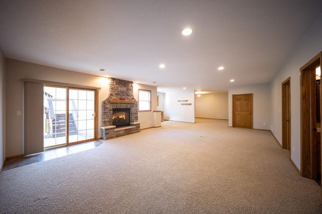 4931 Scenic View Drive SW, Rochester, MN 55902