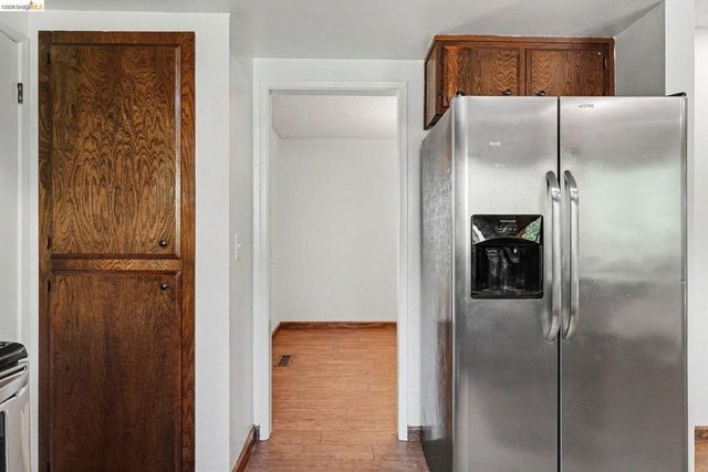325 Hillsdale Dr, Pittsburg, CA 94565