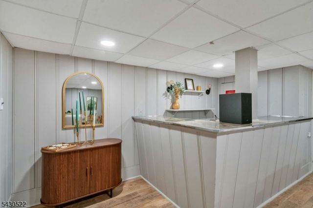 240 Gordon Ave, Totowa Boro, NJ 07512