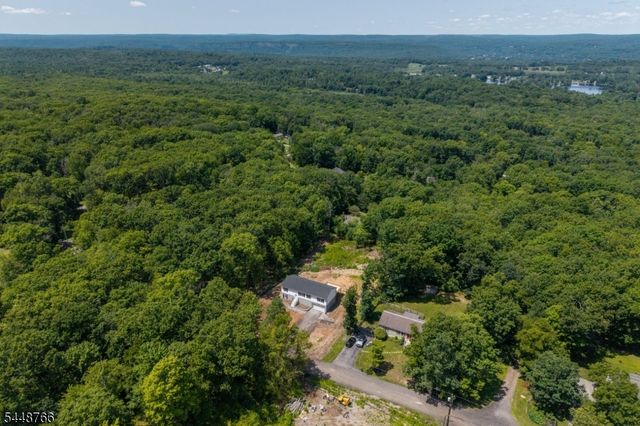 14 Fawn Run, Montague Twp., NJ 07827