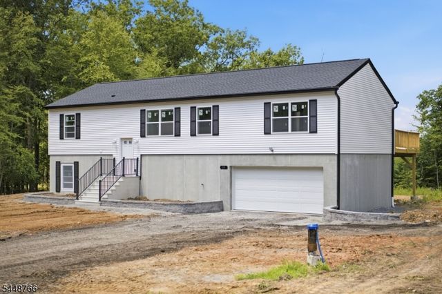 14 Fawn Run, Montague Twp., NJ 07827