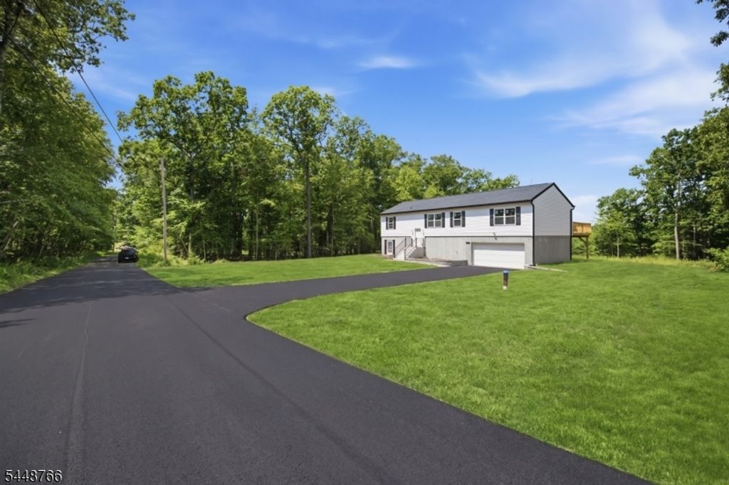 14 Fawn Run, Montague Twp., NJ 07827