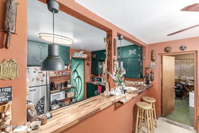 1032 W 6TH Place, Mesa, AZ 85201