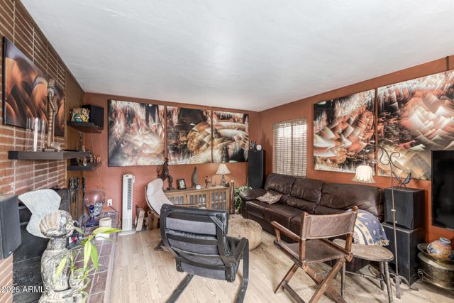 1032 W 6TH Place, Mesa, AZ 85201