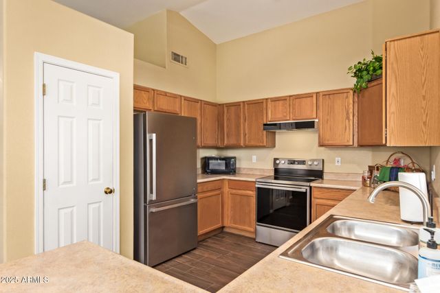 174 W DEL RIO Street, Gilbert, AZ 85233