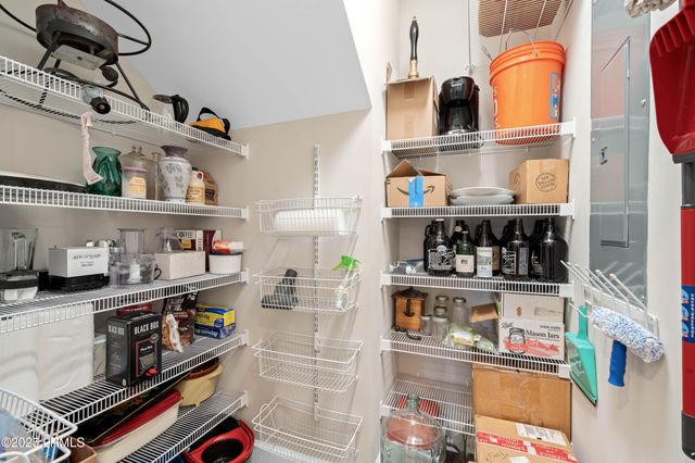 4 Tug Boat Lane, Beaufort, SC 29907